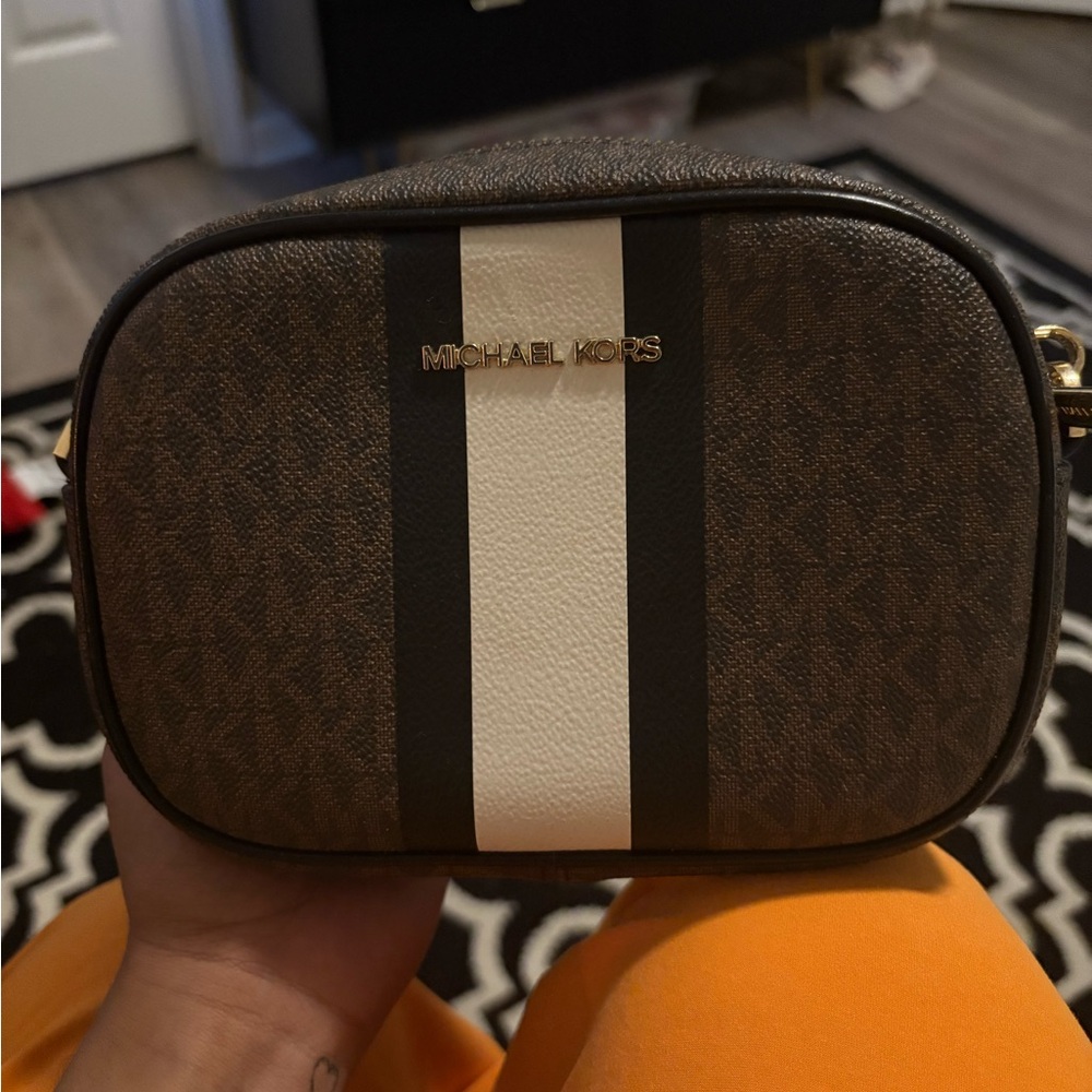 Small MK Brown signature crossbody; worn once in great con